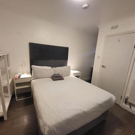 Abbey Point Hotel Wembley 外观 照片